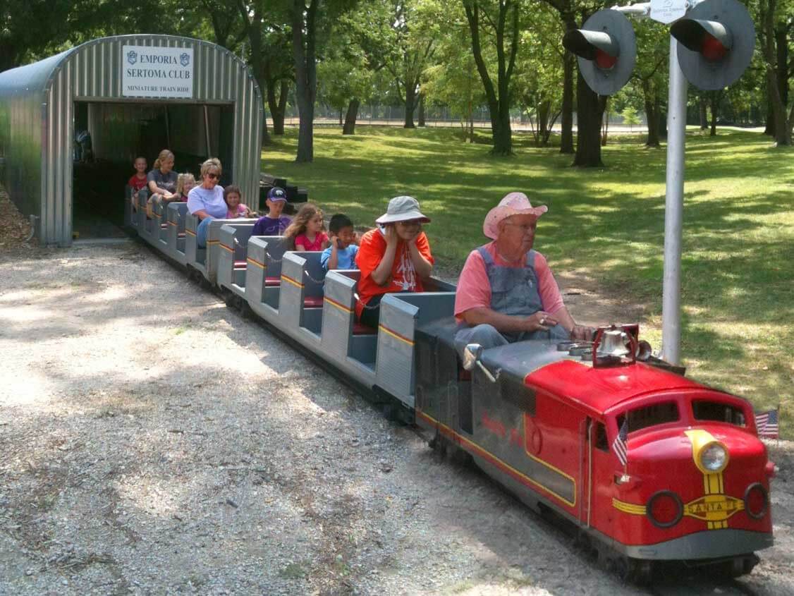 vriendschap Mogelijk tijger Sertoma Mini Train is Turning 60! - Visit Emporia, Kansas